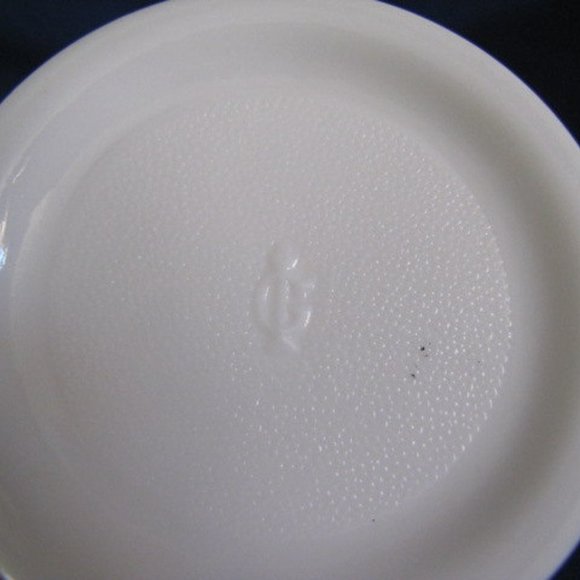 Milk Glass Pitcher Grape Design by Imperial Glass Co 1951 to 1977 - Picture 4 of 4